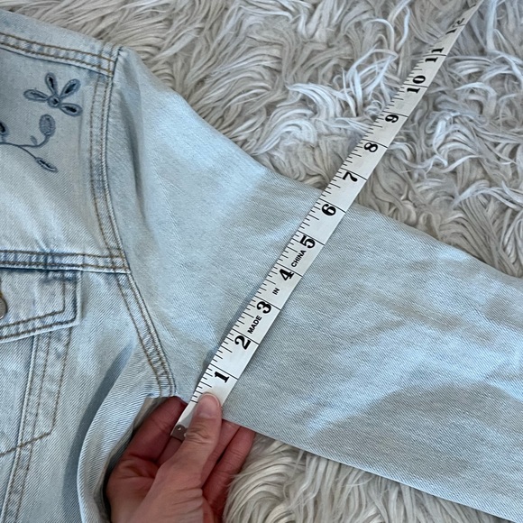 Light wash | Denim Jacket | Floral Embroidery Detail - Picture 12 of 16